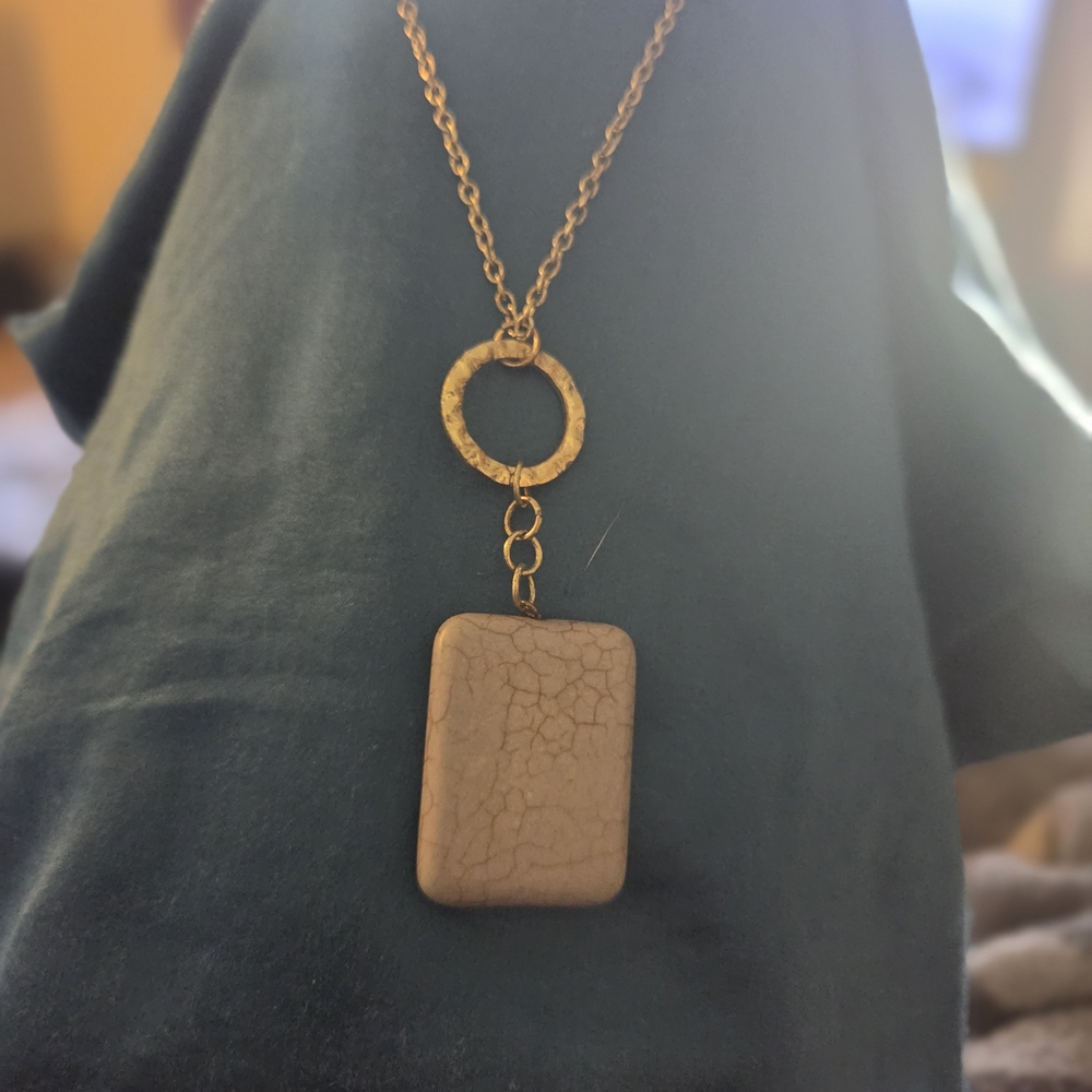 Gold-Tone Chain Necklace with Beige Crackle Pendant